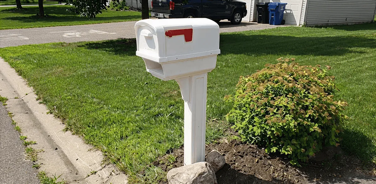 Mailbox installation for a residential curbside mailbox in Cambridge, MA